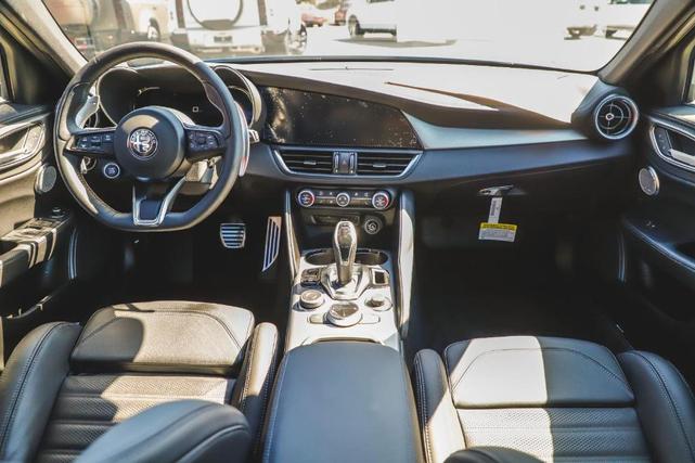 Photo of 2025 Misano Blue Metallic Alfa Romeo Giulia