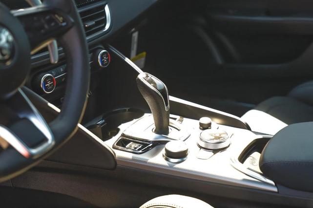 Photo of 2025 Misano Blue Metallic Alfa Romeo Giulia