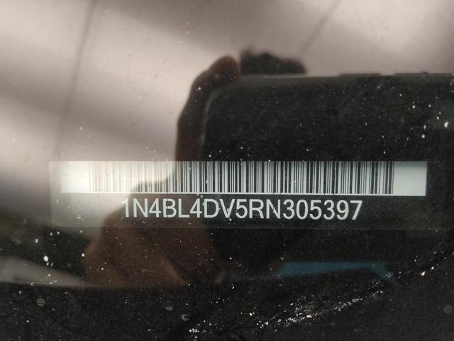 Photo of 2024 Super Black Nissan Altima