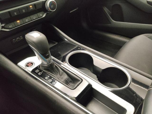 Photo of 2024 Super Black Nissan Altima