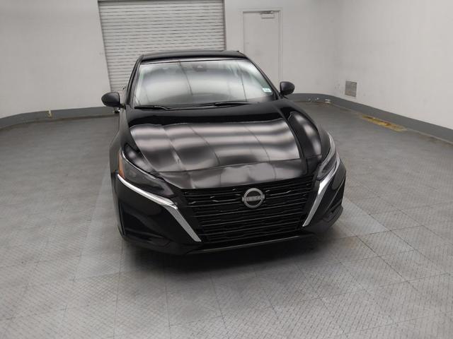 Photo of 2024 Super Black Nissan Altima