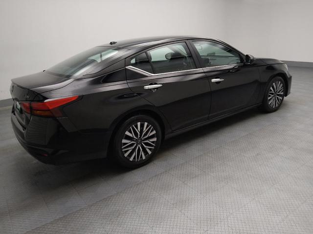 Photo of 2024 Super Black Nissan Altima
