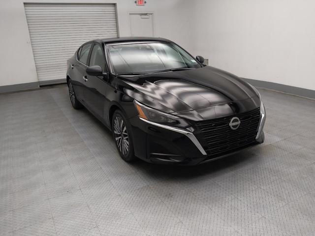 Photo of 2024 Super Black Nissan Altima