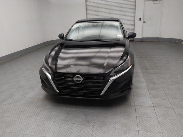 Photo of 2024 Super Black Nissan Altima