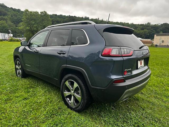 Photo of 2021 Slate Blue Pearlcoat Jeep Cherokee