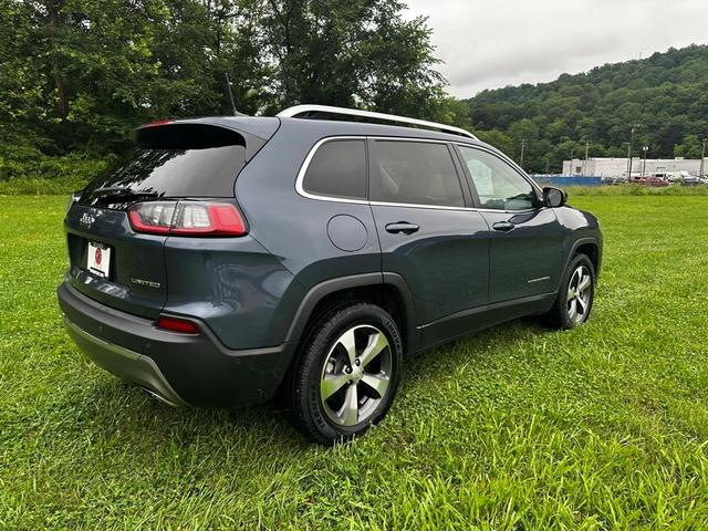 Photo of 2021 Slate Blue Pearlcoat Jeep Cherokee
