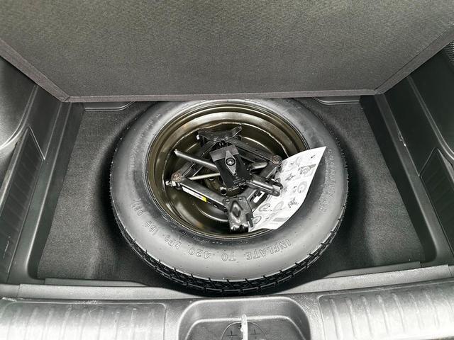 Photo of 2021 Slate Blue Pearlcoat Jeep Cherokee