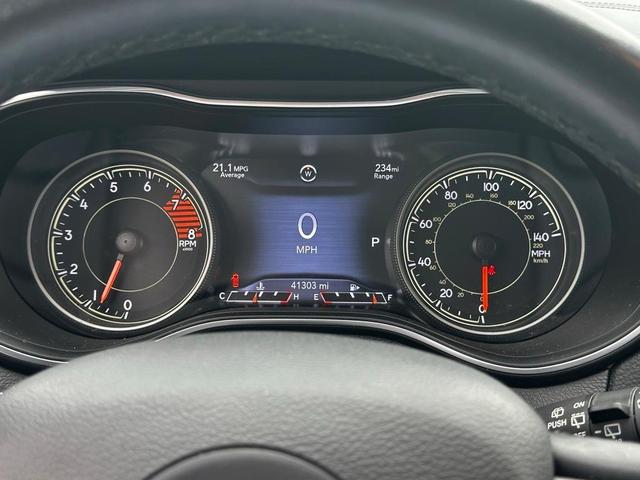 Photo of 2021 Slate Blue Pearlcoat Jeep Cherokee