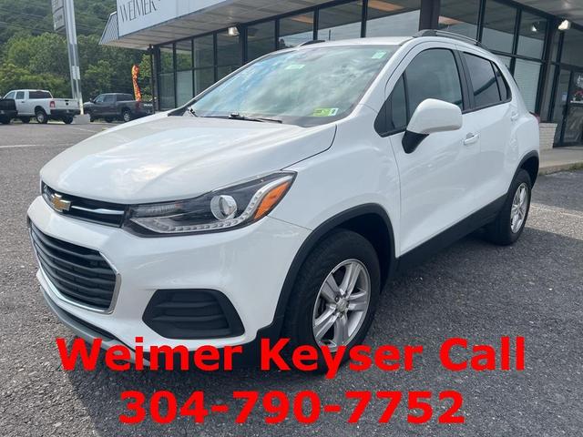Photo of 2022 Summit White Chevrolet Trax