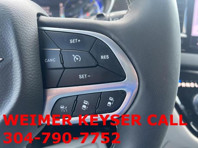 Photo of 2023 Velvet Red Pearlcoat Chrysler Pacifica