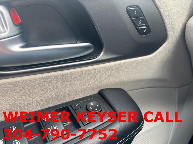 Photo of 2023 Velvet Red Pearlcoat Chrysler Pacifica