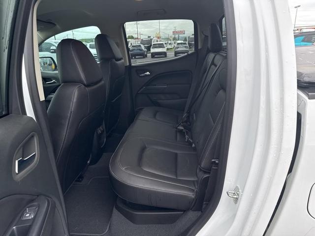 Photo of 2022 Summit White Chevrolet Colorado