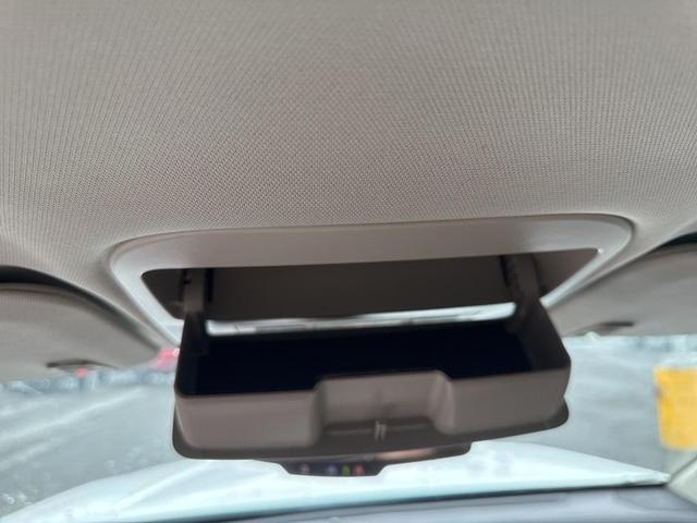 Photo of 2022 Summit White Chevrolet Colorado