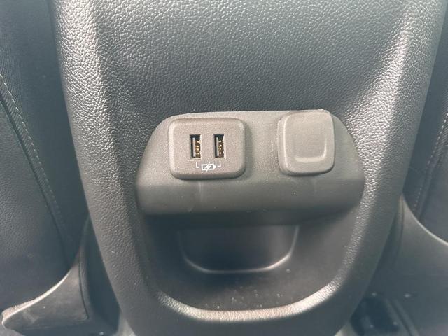 Photo of 2022 Summit White Chevrolet Colorado