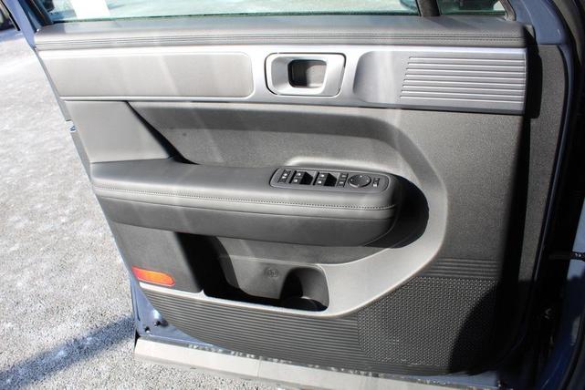 Photo of 2025 Atlantic Blue Hyundai SANTA FE