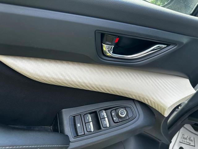 Photo of 2022 Ice Silver Metallic Subaru Ascent