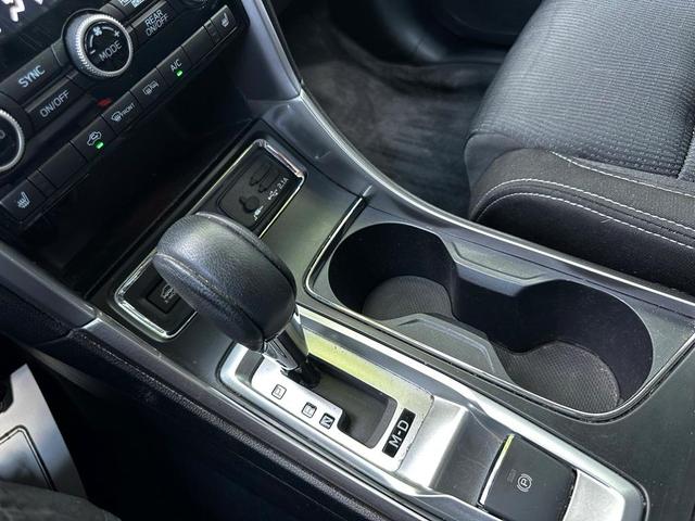 Photo of 2022 Ice Silver Metallic Subaru Ascent