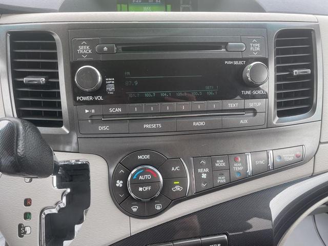 Photo of 2013 Black Toyota Sienna