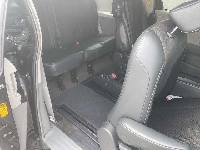 Photo of 2013 Black Toyota Sienna