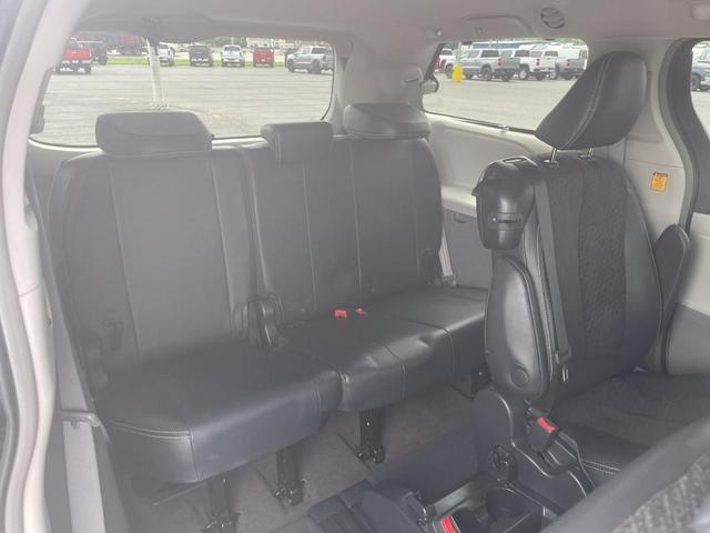Photo of 2013 Black Toyota Sienna