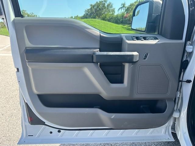 Photo of 2016 Oxford White Ford F-150