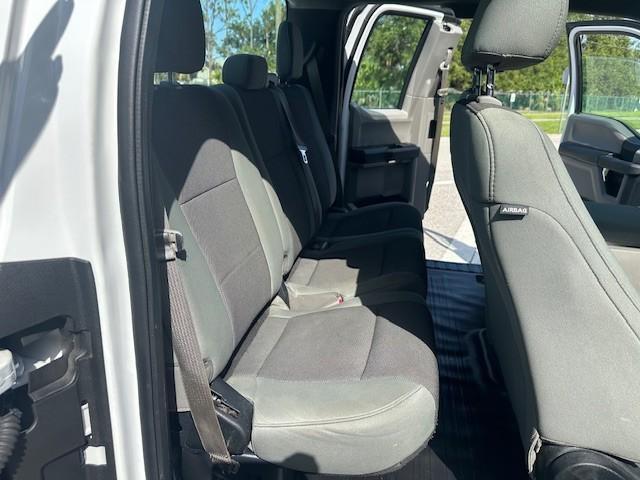 Photo of 2016 Oxford White Ford F-150