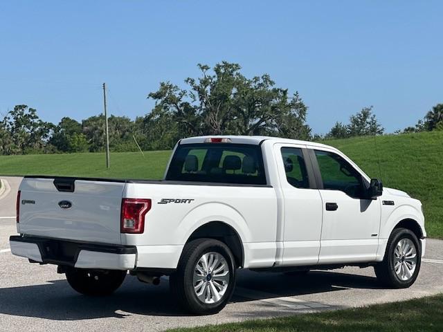 Photo of 2016 Oxford White Ford F-150