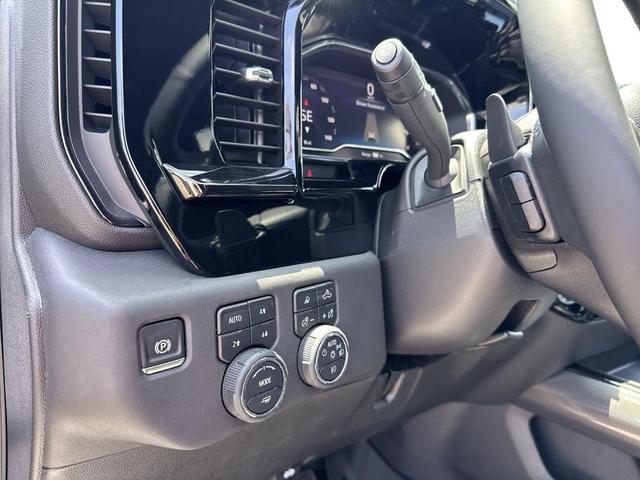 Photo of 2025 Summit White Chevrolet Silverado 1500