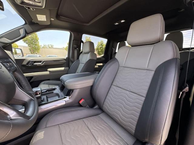 Photo of 2025 Summit White Chevrolet Silverado 1500