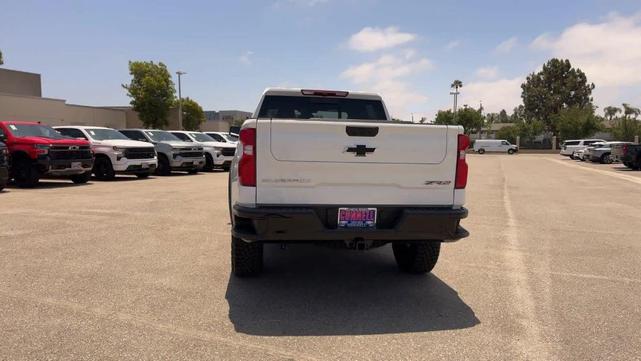 Photo of 2025 Summit White Chevrolet Silverado 1500