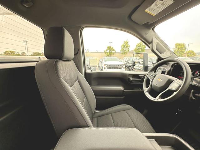 Photo of 2024 Summit White Chevrolet Silverado 2500