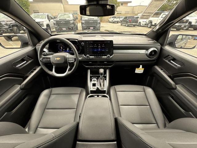 Photo of 2025 Black Chevrolet Colorado