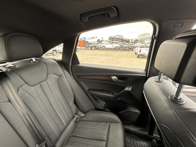 Photo of 2022 Daytona Gray Pearl Effect Audi Q5