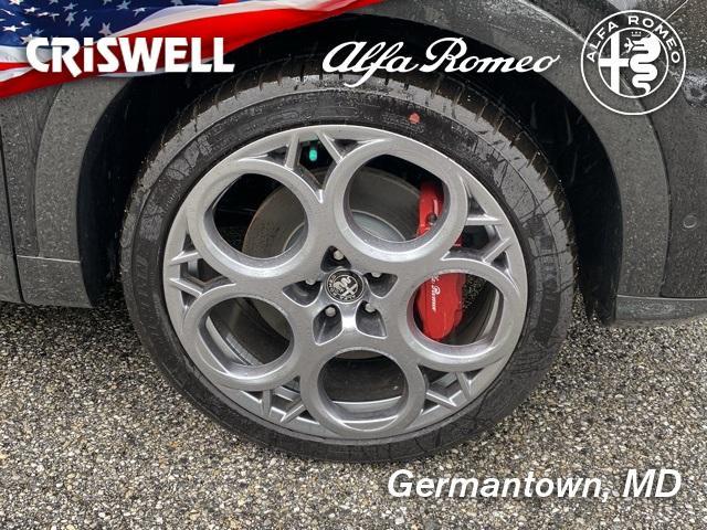 Photo of 2024 Alfa Black Alfa Romeo Tonale