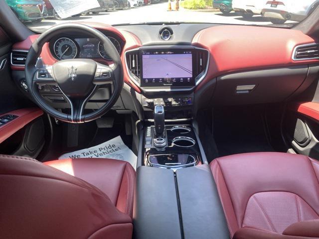 Photo of 2022 Nero Ribelle Metallic Maserati Ghibli