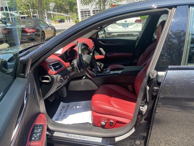 Photo of 2022 Nero Ribelle Metallic Maserati Ghibli