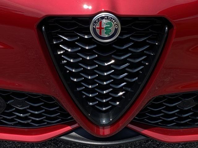 Photo of 2025 Rosso Etna Alfa Romeo Giulia
