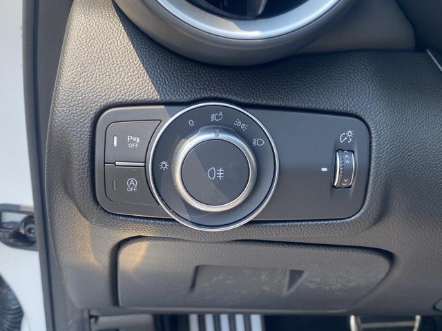 Photo of 2022 Alfa White Alfa Romeo Giulia