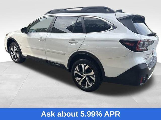 Photo of 2022 White Subaru Outback