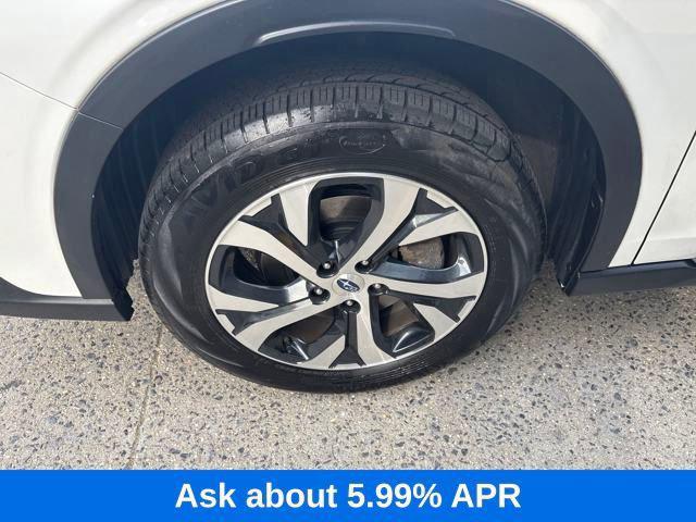 Photo of 2022 White Subaru Outback
