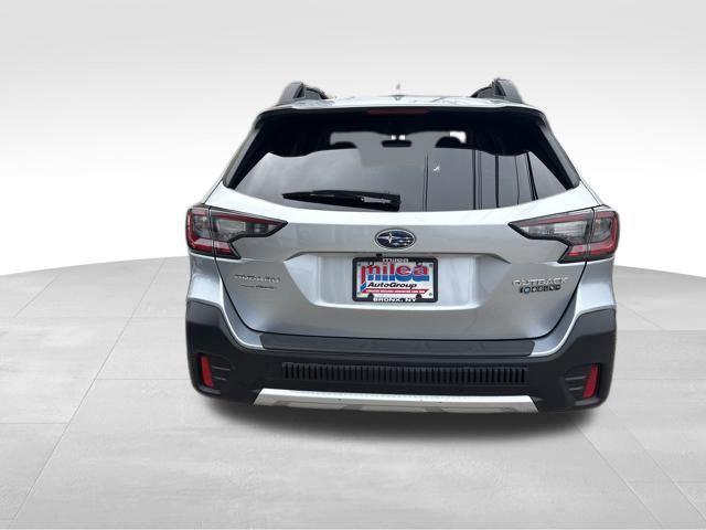 Photo of 2020 Gray Subaru Outback
