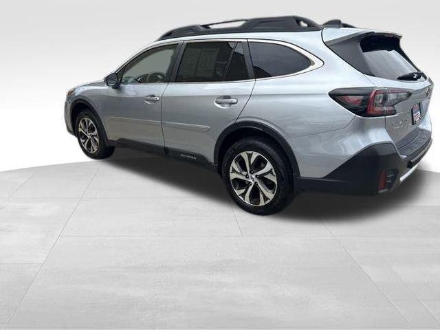 Photo of 2020 Gray Subaru Outback