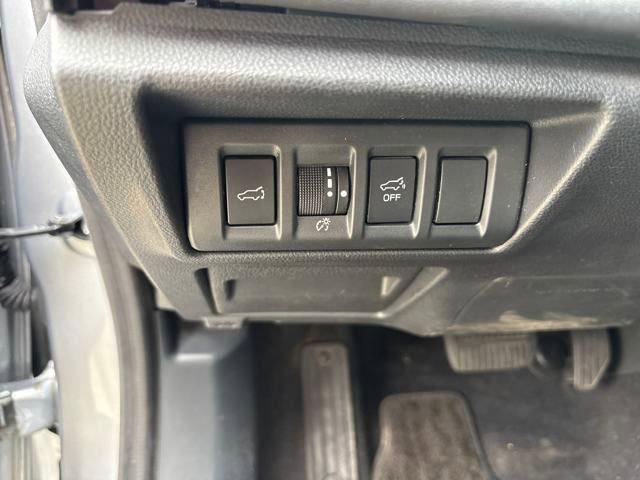Photo of 2020 Gray Subaru Outback