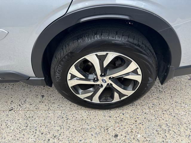 Photo of 2020 Gray Subaru Outback