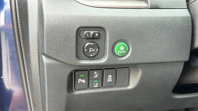 Photo of 2022 Obsidian Blue Pearl Honda Passport