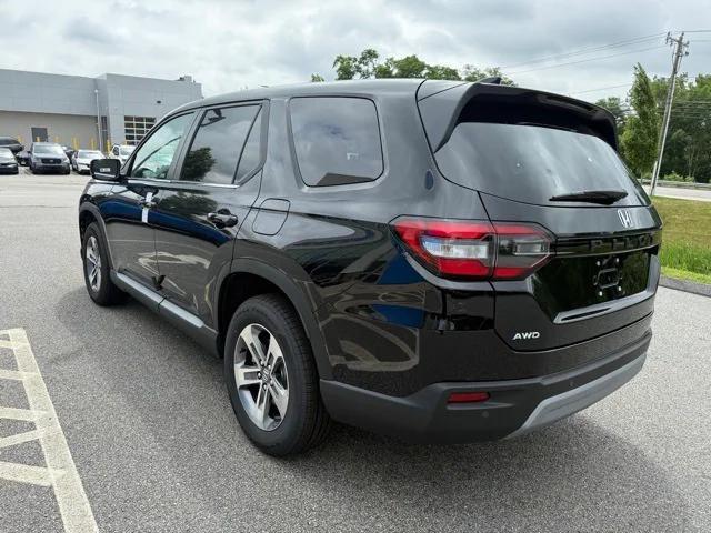 Photo of 2025 Crystal Black Pearl Honda Pilot