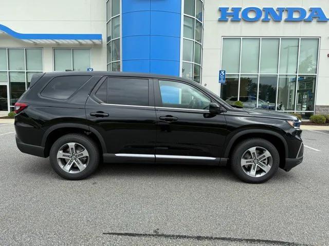 Photo of 2025 Crystal Black Pearl Honda Pilot