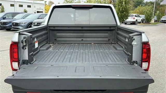 Photo of 2022 Lunar Silver Honda Ridgeline