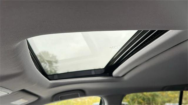 Photo of 2022 Lunar Silver Honda Ridgeline