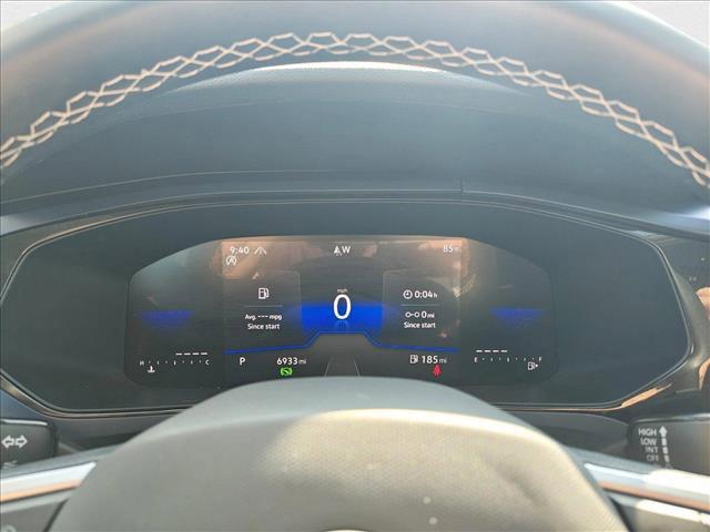 Photo of 2024 White Volkswagen Taos